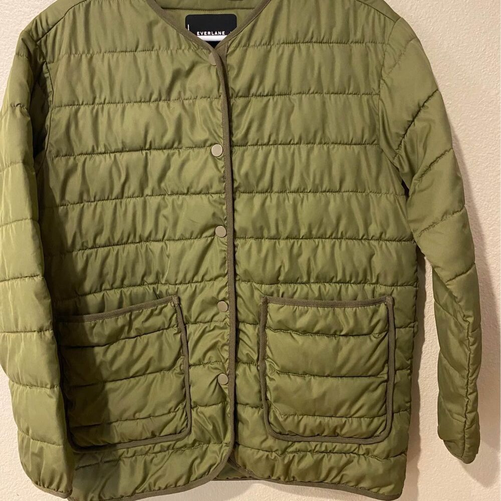 Everlane XS Olive Green Puffer Jacket